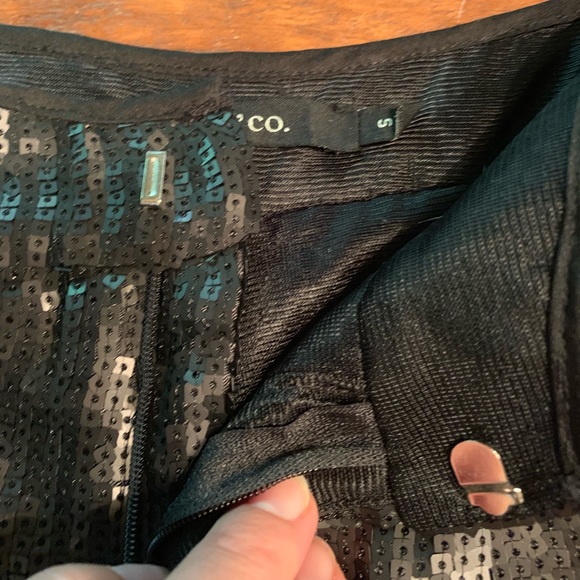 Adorable sequin shorts - Picture 5 of 7